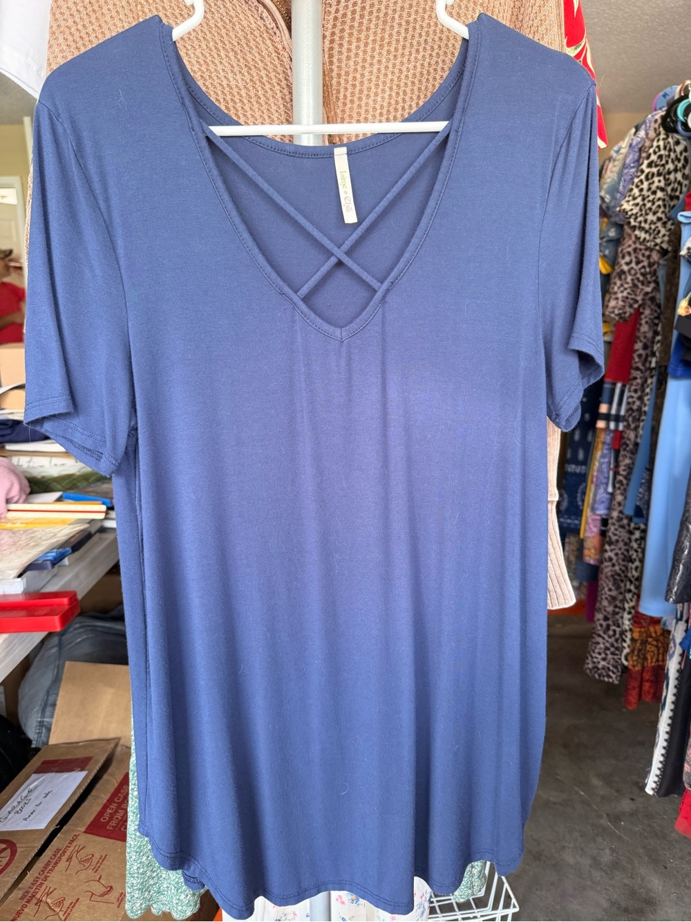 Navy Lime n Chili Crisscross V-Neck Rounded Hem tunic Fits a Medium.